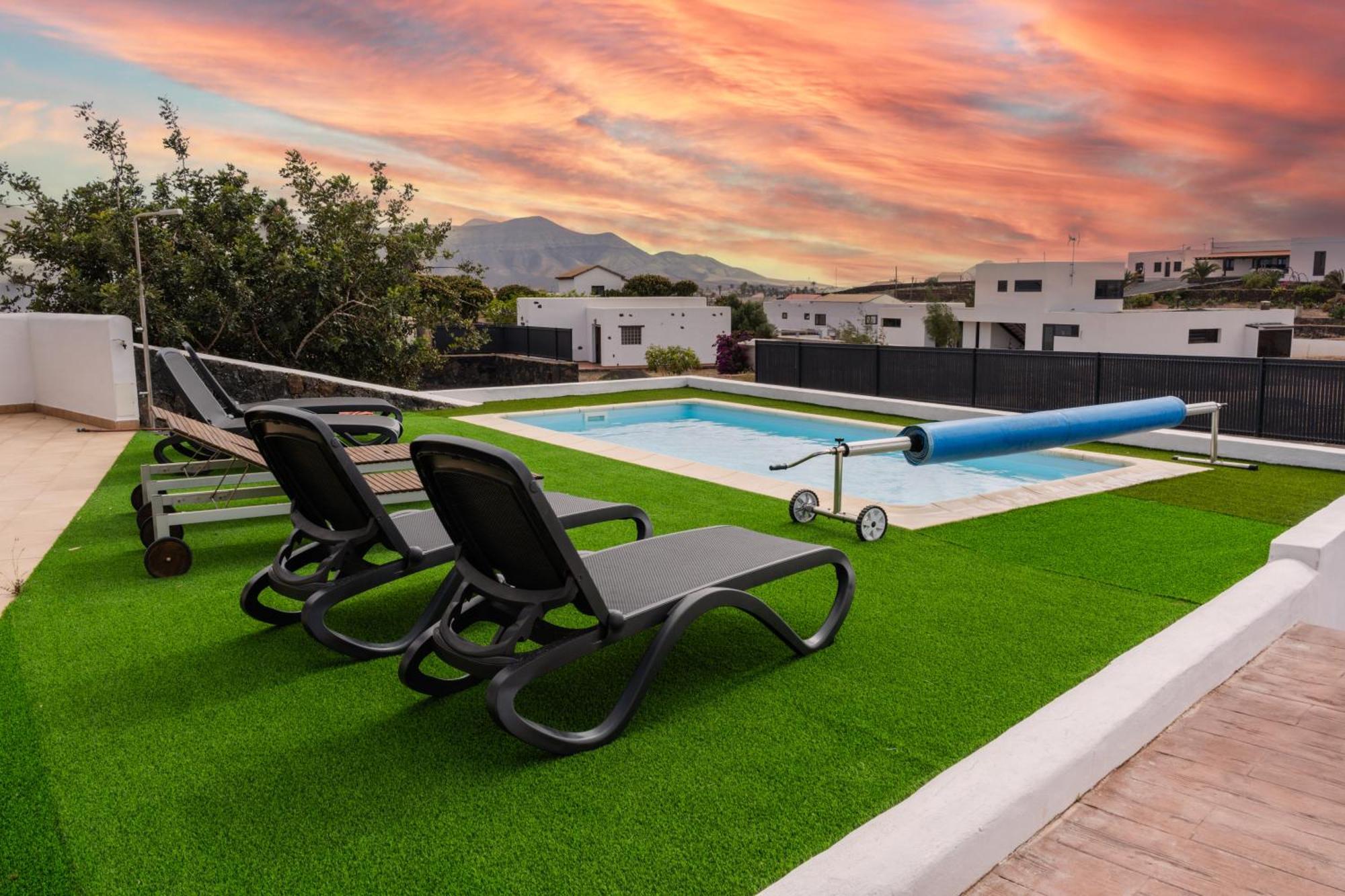 Villa Volcan2 Rural Private Pool La Oliva By Holidays Home Zewnętrze zdjęcie